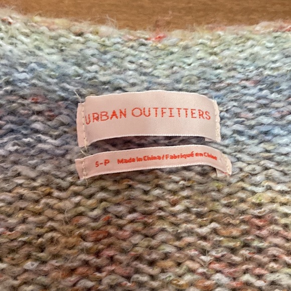 urban outfitters sweater - Picture 4 of 4